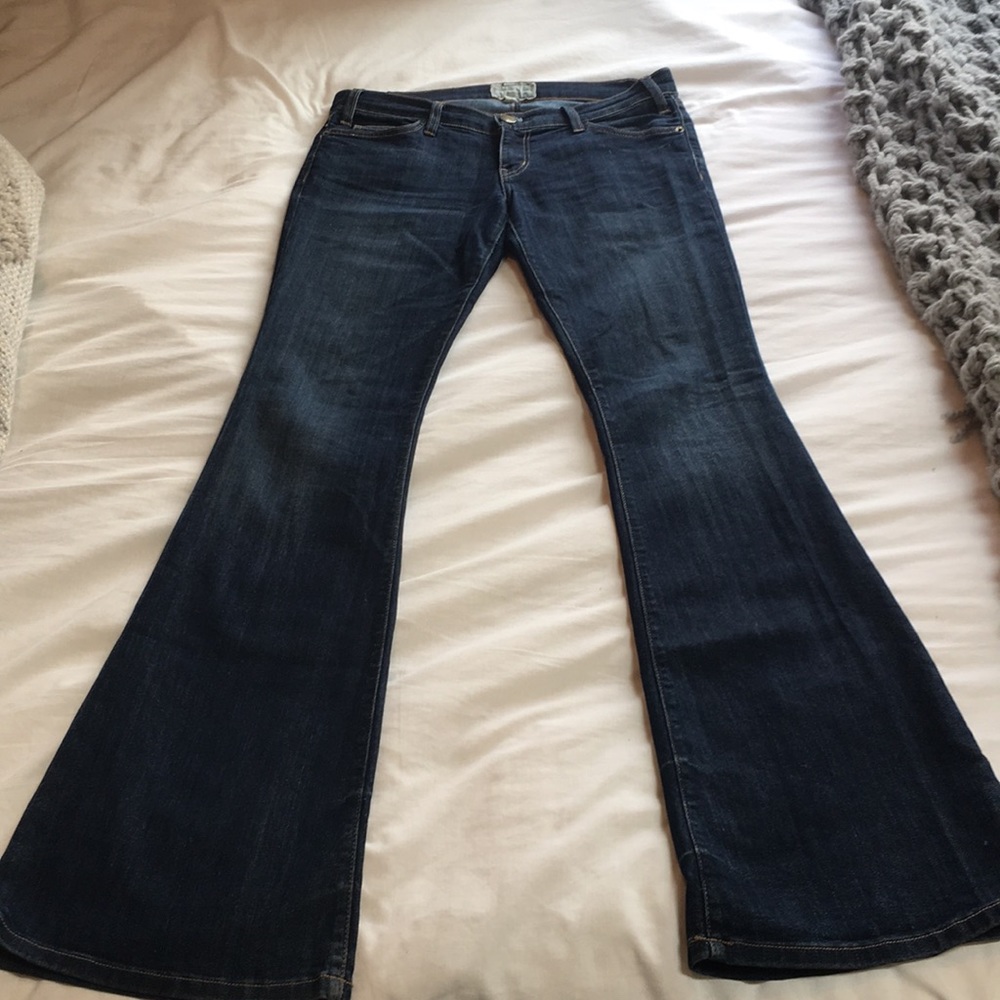 Current Elliot low rise bell